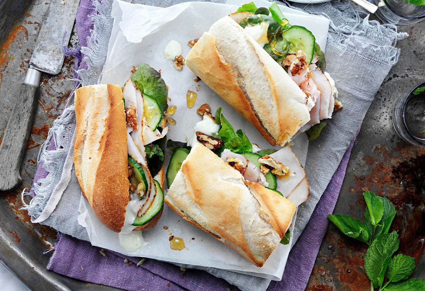 Baguette med skinka och honungsrostade valnötter